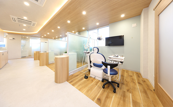 インプラントを長持ちさせる質の高い定期検診